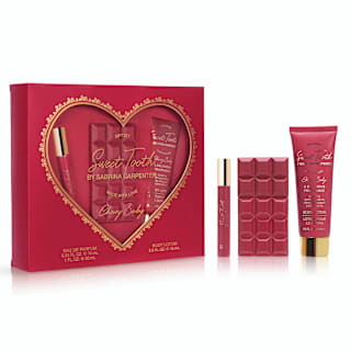 Подаръчен комплект Cherry Baby Made With Love SABRINA CARPENTER