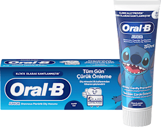 Детска паста за зъби Junior Oral-B