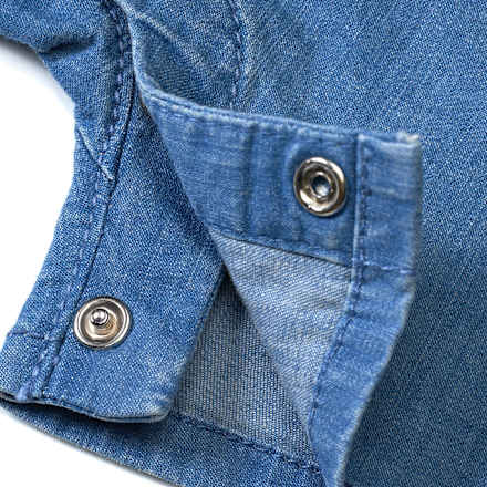 Strampler aus Jeansstoff, blau, Gr. 74 ALANA