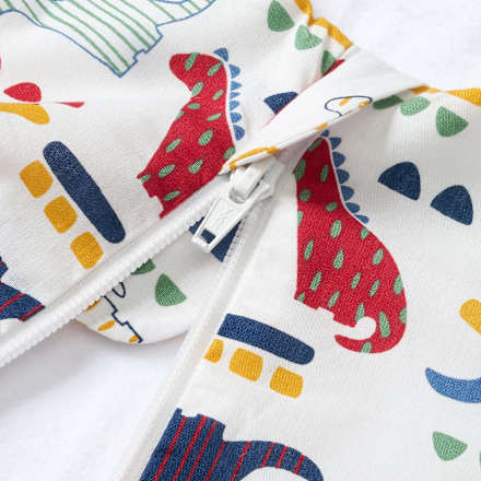 Schlafsack 2 TOG mit Dino-Muster, bunt, 90 cm ALANA