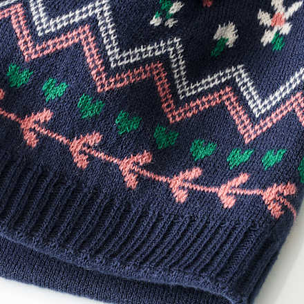 Mütze mit Bommel & Blumen-Muster, blau, Gr. 50/51 ALANA