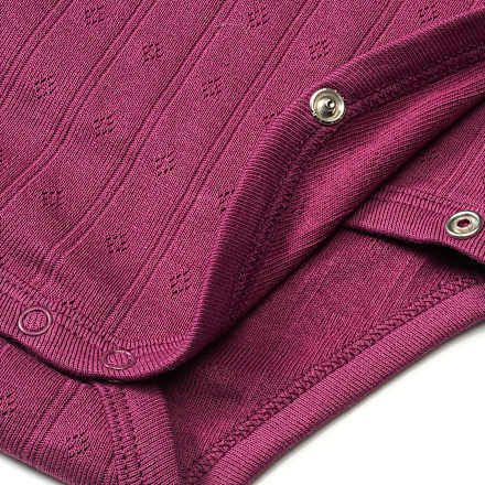 Wickelbody mit Ajour-Struktur, beere, Gr. 50/56 ALANA