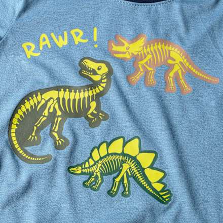 Schlafanzug mit Glow-in-the-Dark Dino Print, blau, Gr. 122/128 PUSBLU