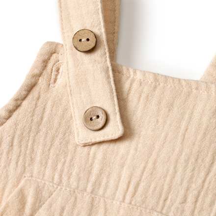 Latzhose aus Musselin, beige, Gr. 62 ALANA