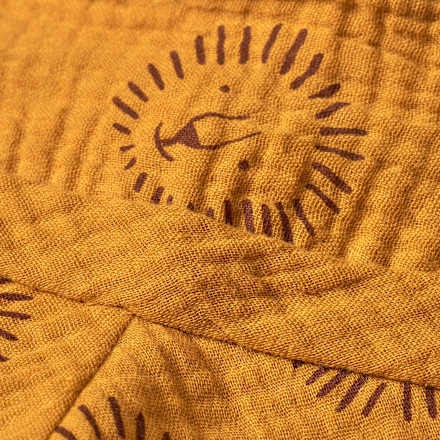 Hut aus Musselin mit Löwen-Muster, gelb, Gr. 54/55 ALANA