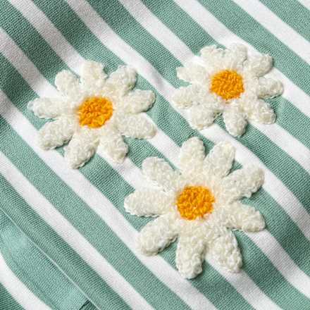 Mütze mit Boucle-Blumen-Applikation, grün, Gr. 50/51 ALANA