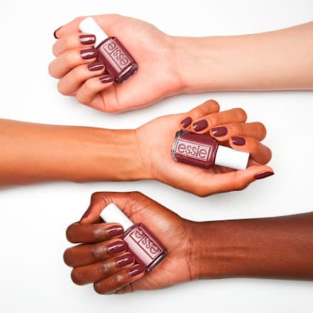 lak na nehty 42 angora cardi essie