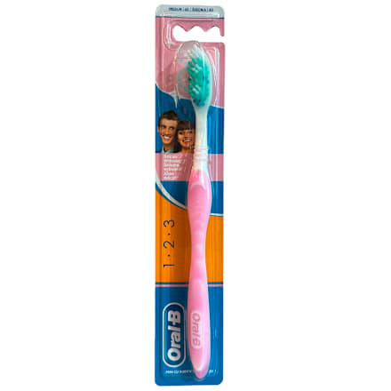 DELICATE WHITENING četkica za zube Oral-B