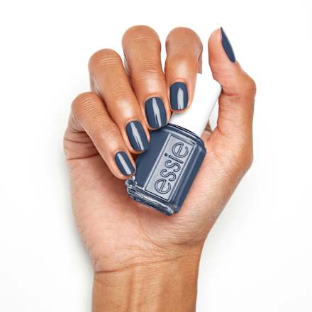 Nagellack 896 To Me From Me essie