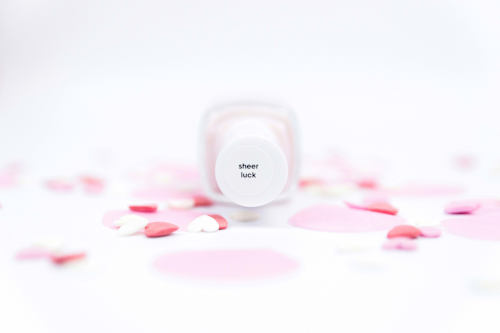 Körömlakk - Nr. 513 Sheer Luck essie