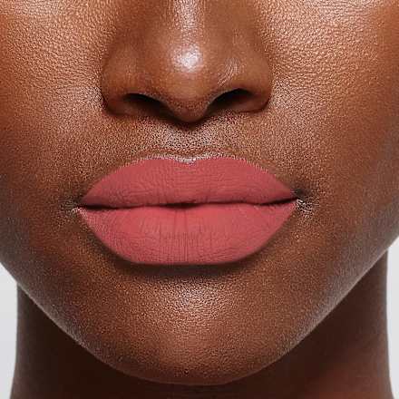 Lippenstift Color Riche Intense Volume Matte 241 Coral Irrevere  L'ORÉAL PARiS