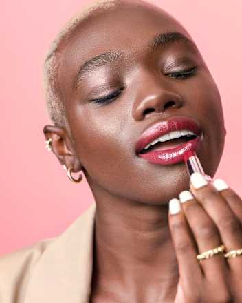 Lippenstift Color Riche Glow Paradise 115 Rose Euphorique L'ORÉAL PARiS