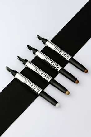 Augenbrauenstift Tattoo Brow Lift 04 Deep Brown MAYBELLINE NEW YORK