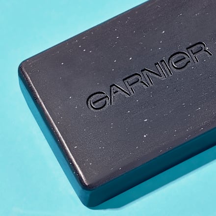 Czysta Skóra Kostka myjąca przeciw niedoskonałościom na twarzy i ciele  GARNIER