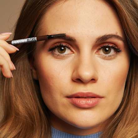 Ceruzka na obočie Brow Ultra Slim - Medium Brown MAYBELLINE NEW YORK