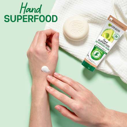 Handcreme Superfood GARNIER Body