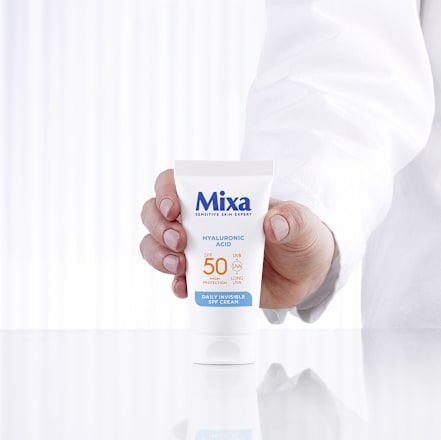 Дневен крем Invisible, SPF50 Mixa