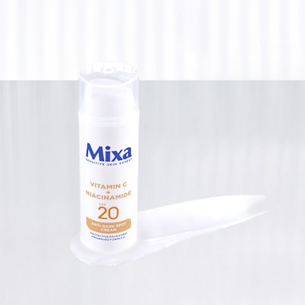 ANTI-DARK SPOT krema za lice SPF20 - vitamin C i niacinamid Mixa