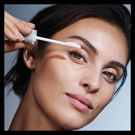 Wimpern- & Augenbrauenserum False Lash Effect MAX FACTOR