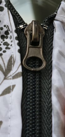 Kabanica - svijetla s cvijećem, vel. S/M Hrvatski kišobran