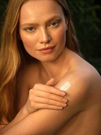 Крем за лице и тяло Skin Food Light WELEDA