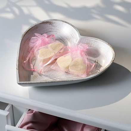 Holzschale, Herzform, weiß Dekorieren & Einrichten