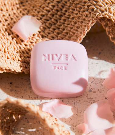 MagicBar Feste Gesichtsreinigung Strahlend Schön NIVEA