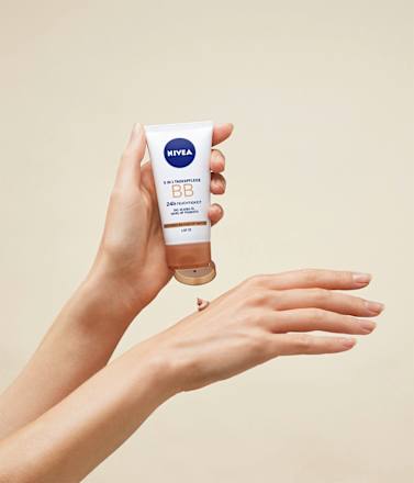 Getönte Tagescreme Essentials 5in1 BB Mittel/Dunkel NIVEA