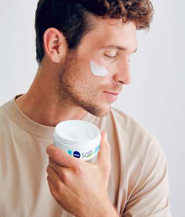 Pflegecreme Soft im Tiegel    NIVEA