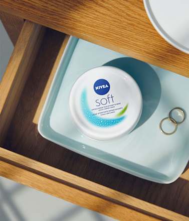 Pflegecreme Soft im Tiegel    NIVEA