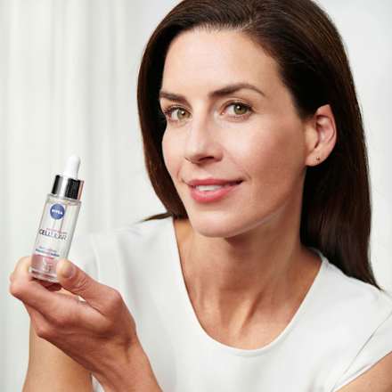 Ser cellular anti-îmbătrânire pentru față NIVEA