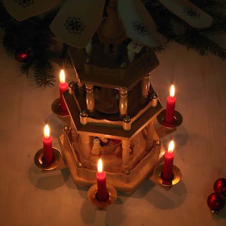 Pyramidenkerzen 14/70, weiß Dekorieren & Einrichten