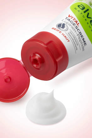 Tagescreme Vital Lupinen-Peptide alverde NATURKOSMETIK