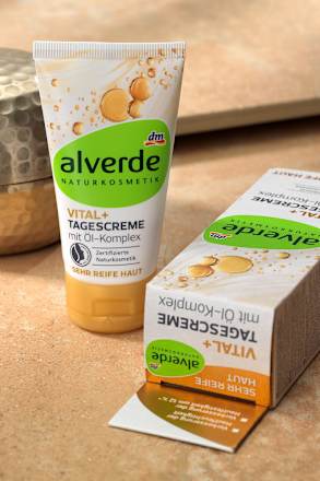 Tagescreme Vital+ mit Ölkomplex alverde NATURKOSMETIK