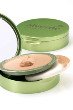 Kompakt Make-up 020 Honig-Gold alverde NATURKOSMETIK