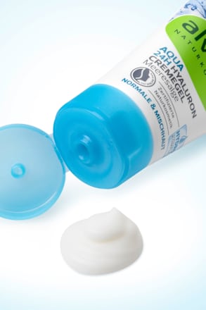 Tagescreme Aqua 24h Hyaluron Hydro Cremegel Meeresalge alverde NATURKOSMETIK