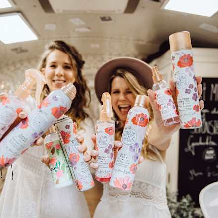 Haarspray Langhaarmädchen