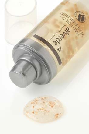 Zjemňujúca báza pod make-up alverde NATURKOSMETIK