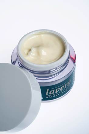 Nachtcreme Basis Sensitiv Anti-Falten Q10 lavera NATURKOSMETIK