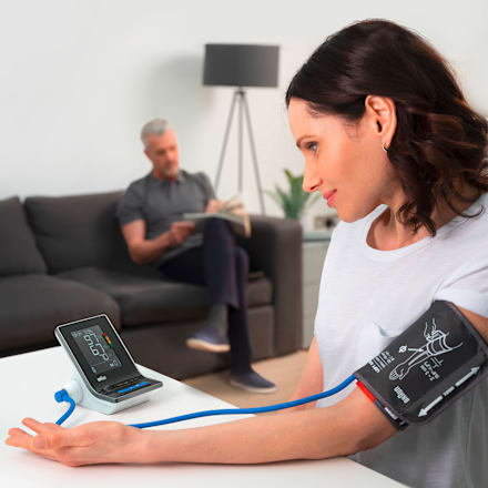 ExactFit 3 Oberarm-Blutdruckmessgerät Braun