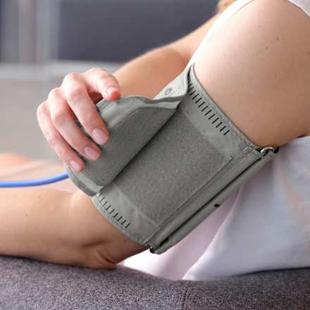 Blutdruckmessgerät ExactFit 1 Braun