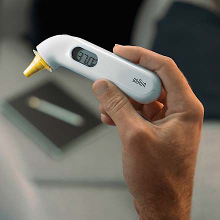 Fieberthermometer Infrarot-Ohrthermometer ThermoScan 3 Braun