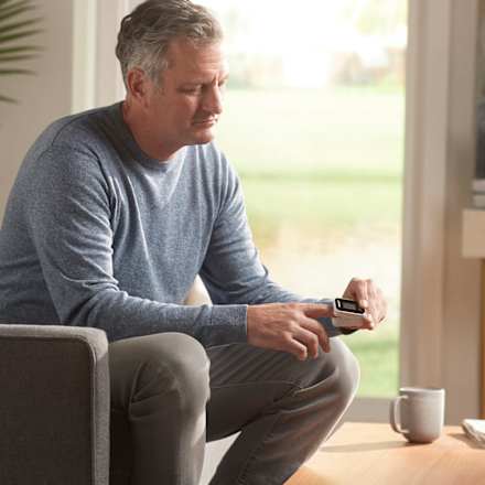 Pulsni oksimetar za prst Braun