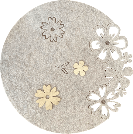 Platzset mit Blumen & Holzapplikation, rund, beige Dekorieren & Einrichten