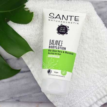 Losjon za telo Balance z bio aloe vero in mandljevim oljem SANTE NATURKOSMETIK
