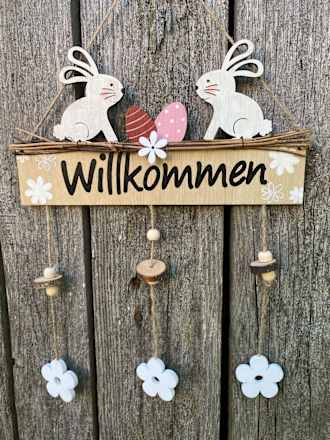 Holzschild "Willkommen" mit Hasen Dekorieren & Einrichten