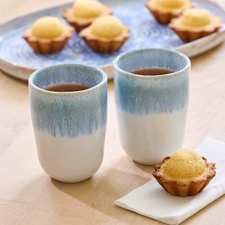 Becher aus Keramik ohne Henkel, blau/weiß keine Marke