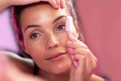 Trimer za oblikovanje obrva Eyebrow Shaper WILKINSON SWORD