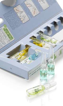 Ošetrujúca 7-dňová pleťová kúra v ampulkách so zmesou bachových kvetov alverde NATURKOSMETIK