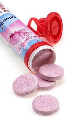 Šumeće tablete gvožđe + vitamin ,  ukus: crna ribizla, sa zaslađivačima Mivolis